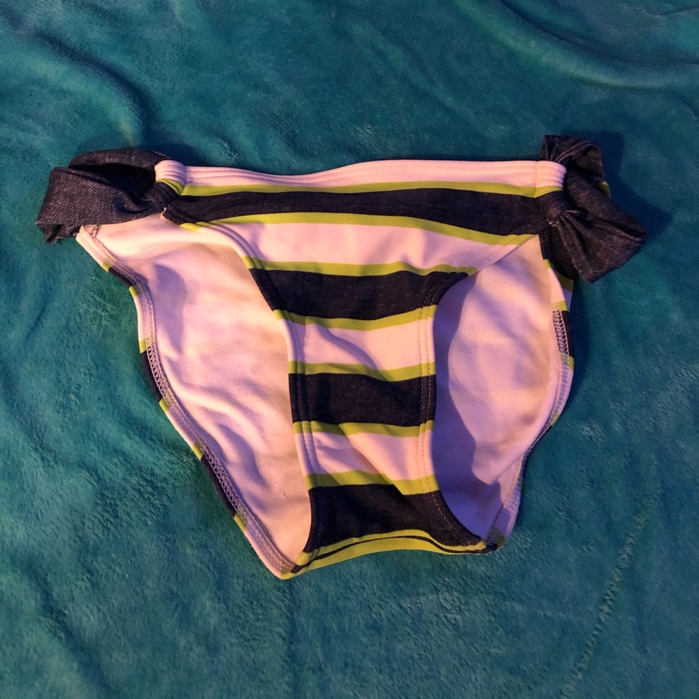 Bikini bottoms
